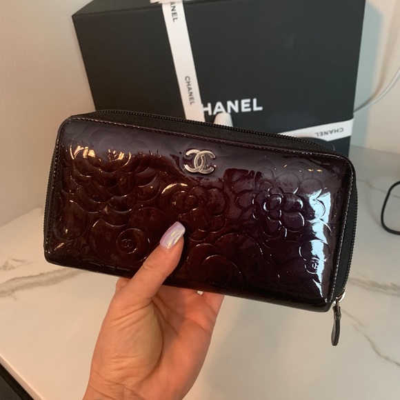CHANEL Handbags - Plum Chanel Camilla zip around wallet